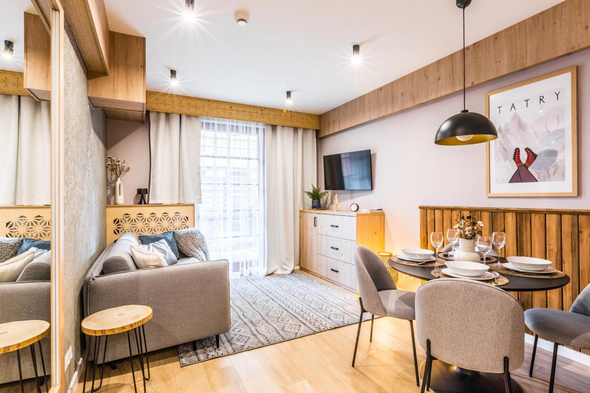 Aparthotel Lucylla Zakopane Exteriör bild