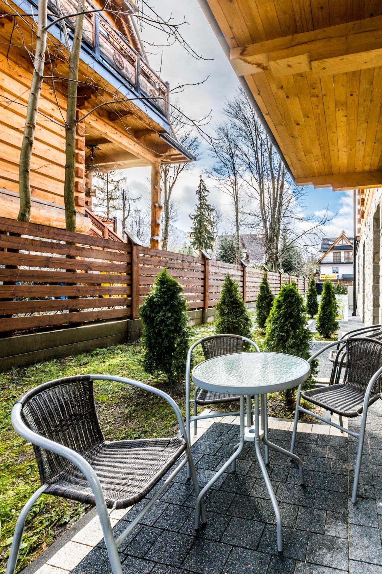 Aparthotel Lucylla Zakopane Exteriör bild